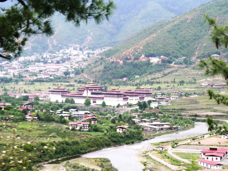 Pleasurable 5 Days Punakha Friends Tour Package