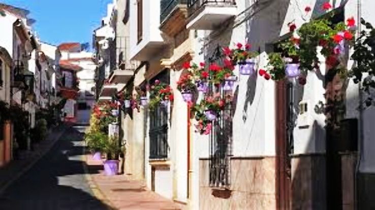 Estepona Trip Packages