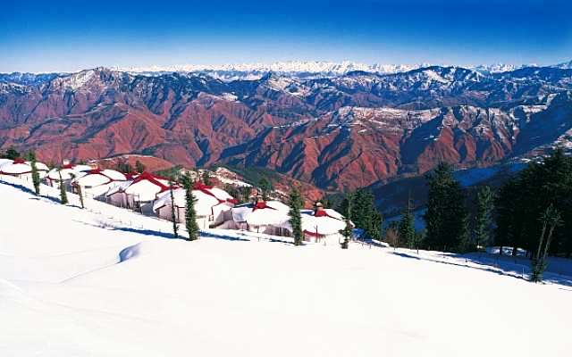 Memorable Kufri Tour Package for 4 Days 3 Nights