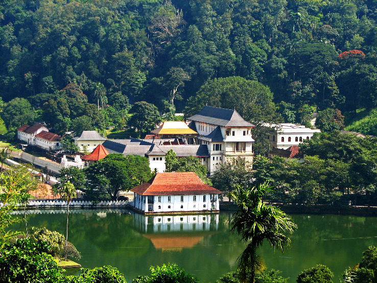 5 Days 4 Nights Kandy, Nuwara Eliya, Bentota with Colombo Romantic Vacation Package