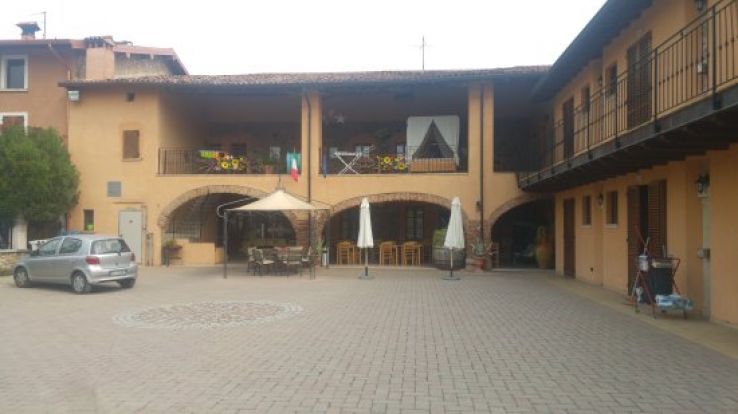 Bedizzole Trip Packages