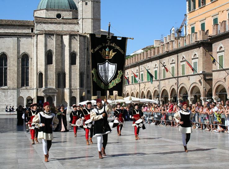 Folignano Trip Packages