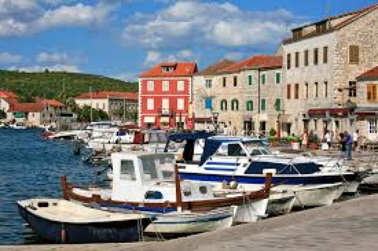 Stari Grad Trip Packages