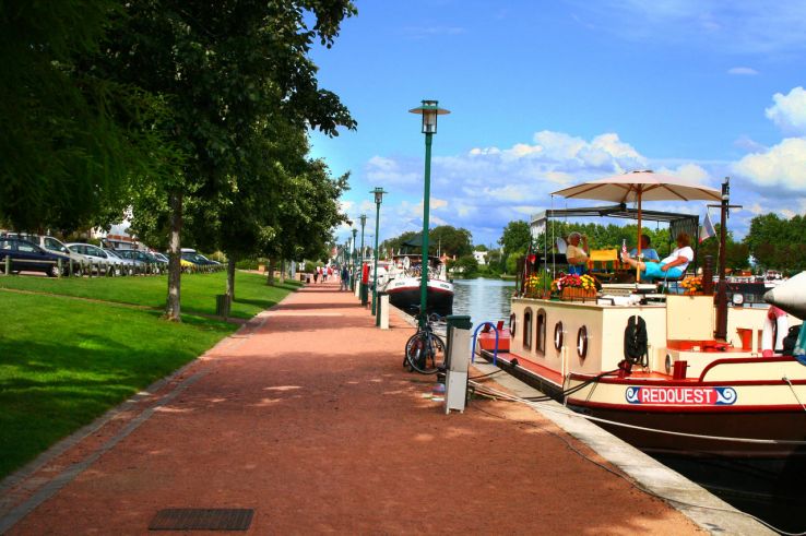 Roanne Trip Packages