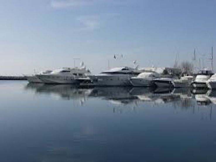 Kalamaria Trip Packages