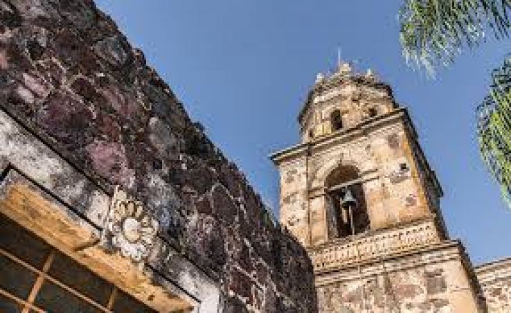 Santa Cruz de las Flores Trip Packages