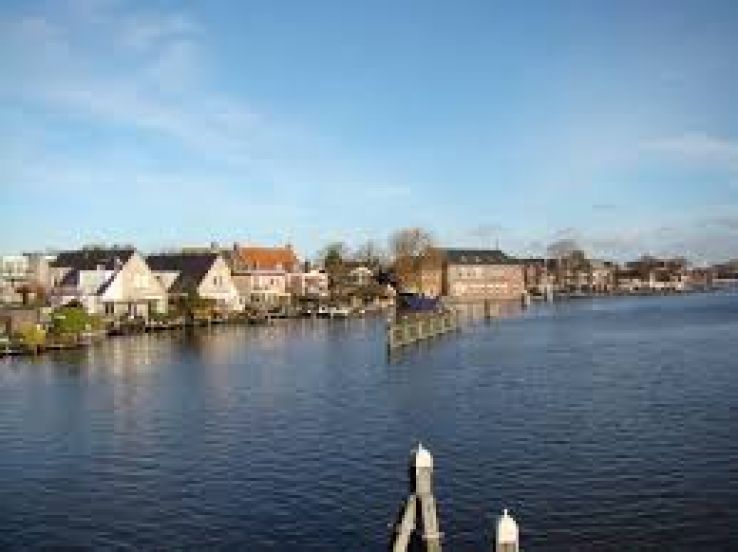 Uithoorn Trip Packages