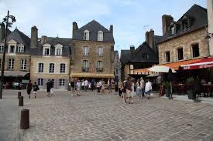 Auray Trip Packages