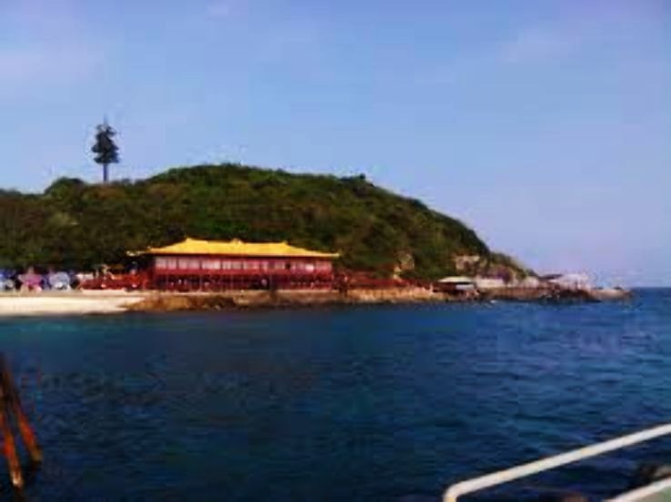 Sanya Shi Trip Packages