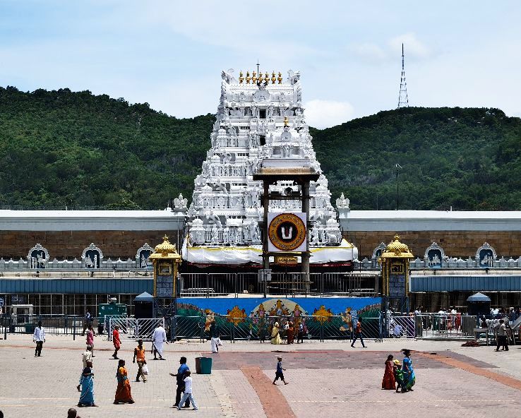 3 Days Tirumala, Srisailam, Goa and Mumbai Central Temple Vacation Package