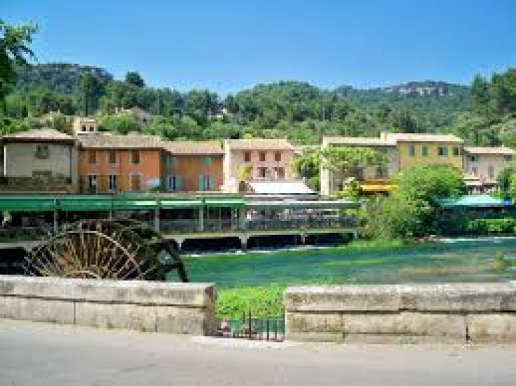 Fontaine de Vaucluse Trip Packages