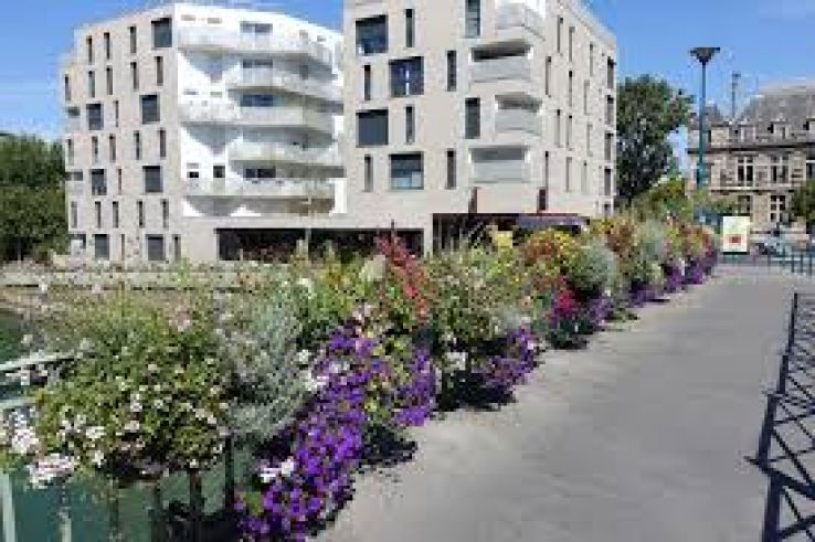 Pantin Trip Packages