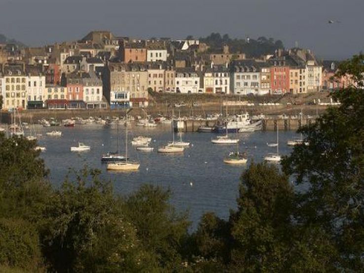 Douarnenez Trip Packages