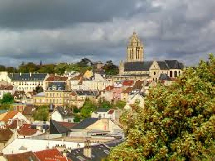 Pontoise Trip Packages