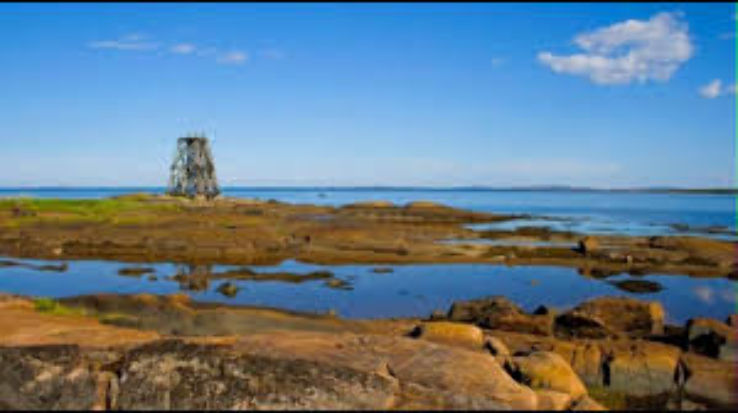 Город у белого моря. Белое море санкт-петербург. Онега город у белого моря. Лучшие пляжи белого моря. Остров ягры северодвинск белое море.