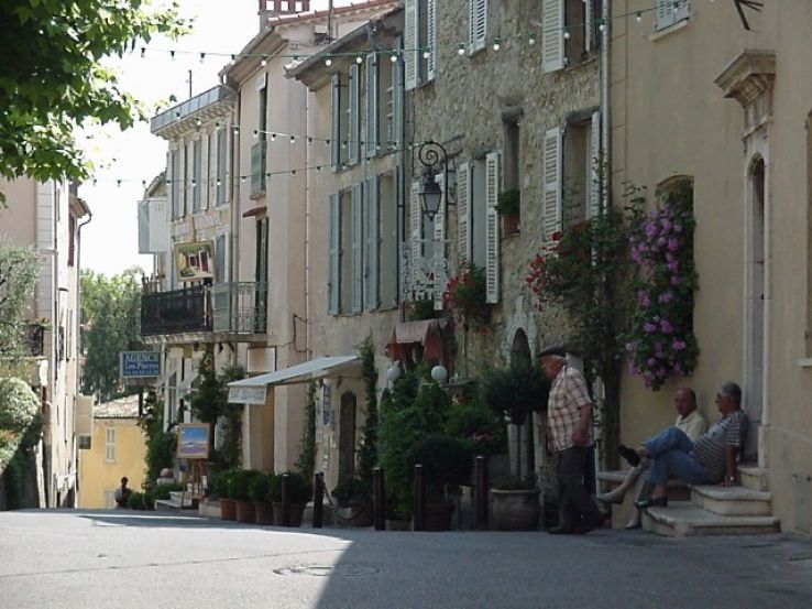 Mougins Trip Packages