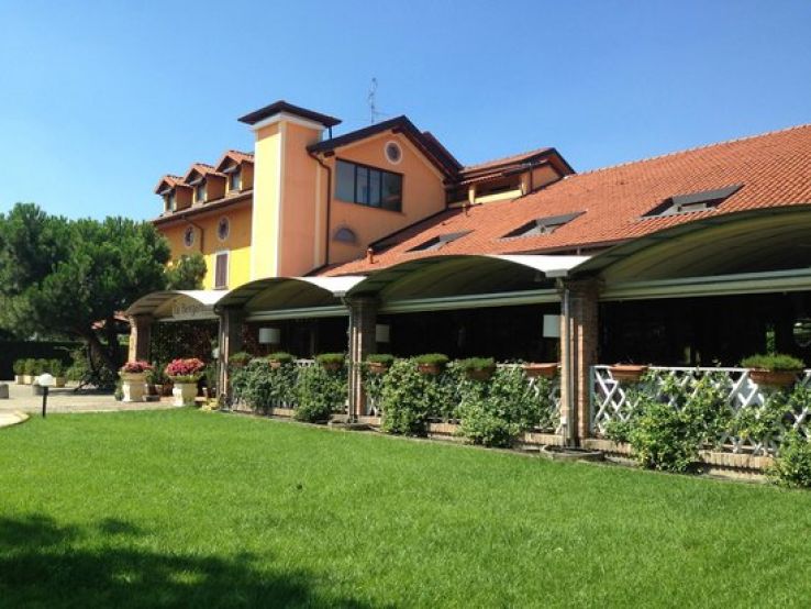 Arcore Trip Packages