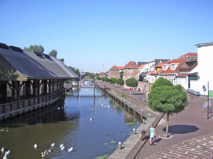 Leerdam Trip Packages