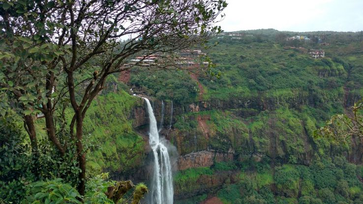 4 Days 3 Nights Panchgani Trip Package