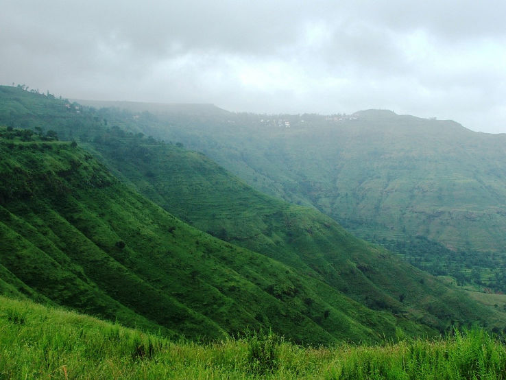 Magical Panchgani Tour Package for 2 Days 1 Night from Mahabaleshwar