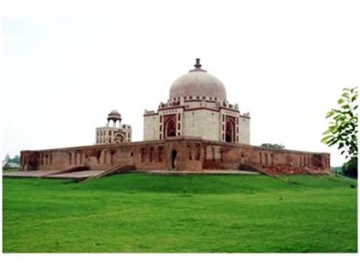Beautiful Faridabad Tour Package for 2 Days 1 Night