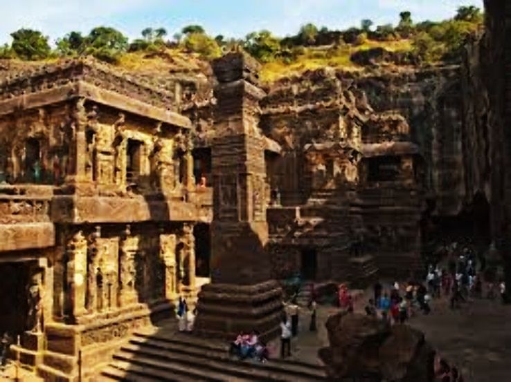 Family Getaway 4 Days 3 Nights Ajanta Religious Vacation Package