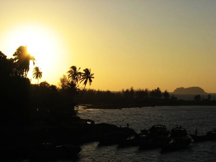 Keezhapermbalur Trip Packages