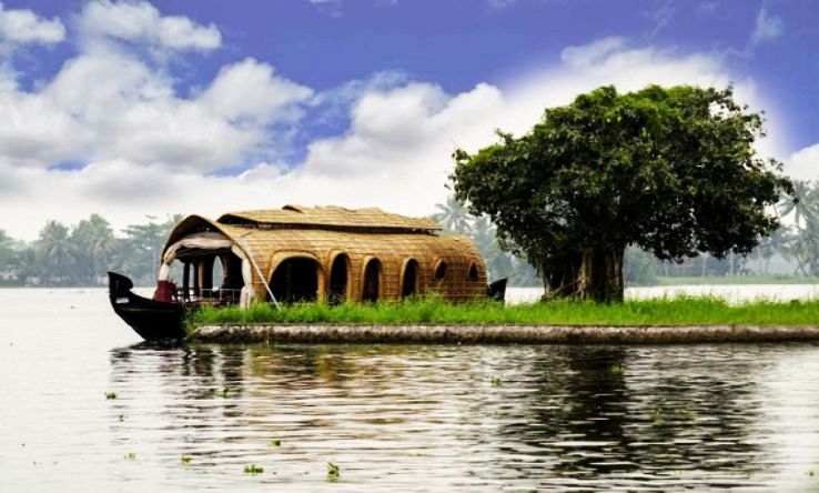 Best 3 Days 2 Nights Kumarakom with Delhi Tour Package