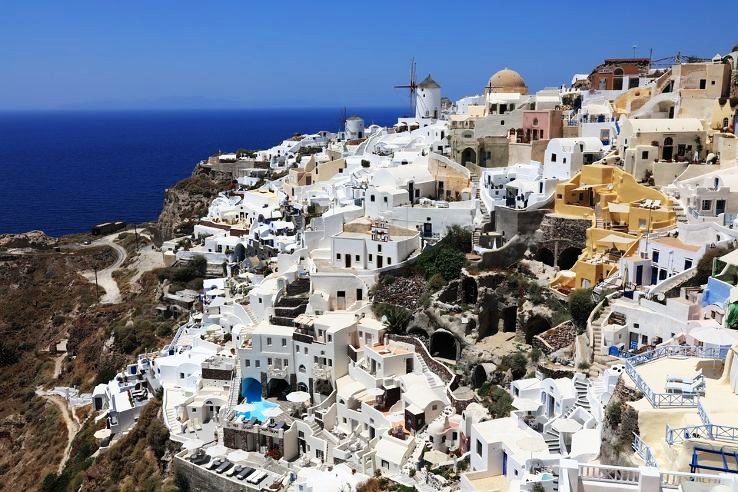 Pleasurable 4 Days 3 Nights santorini Trip Package