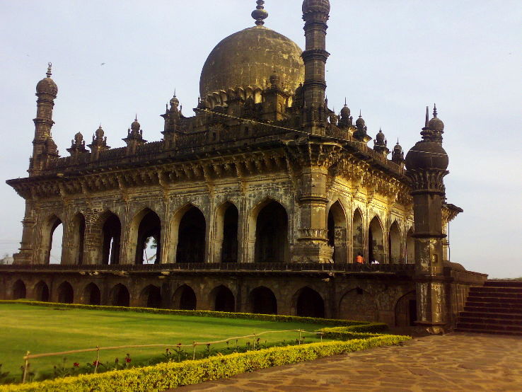 Bijapur Trip Packages