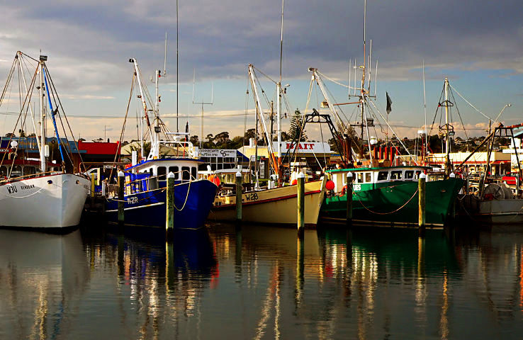 Lakes Entrance Trip Packages