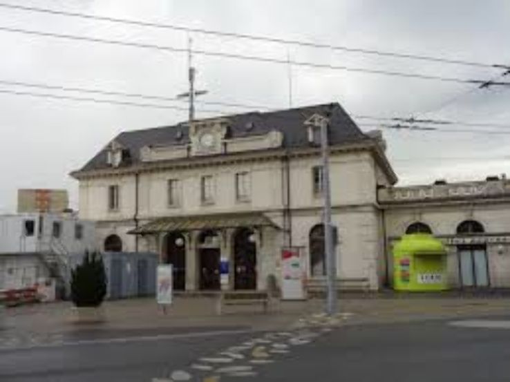 Renens Trip Packages