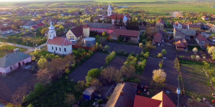 Satchinez Trip Packages