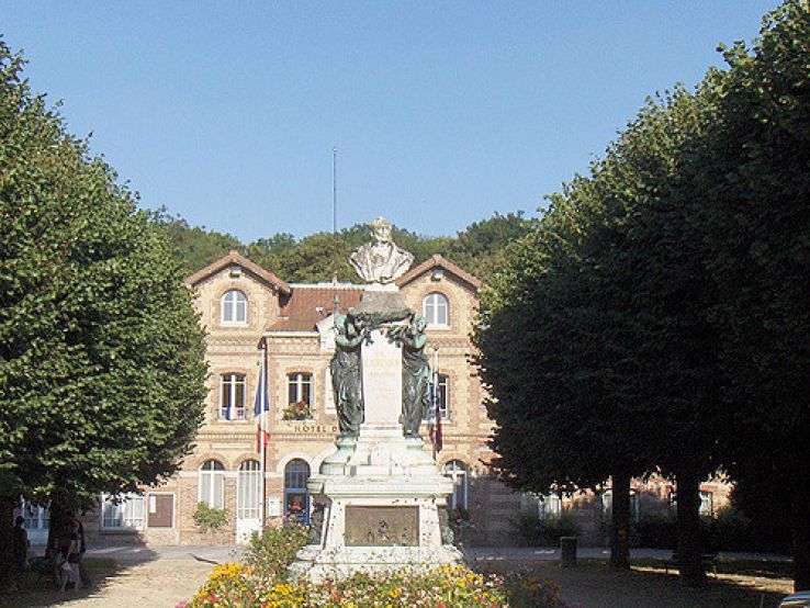 Noisiel Trip Packages