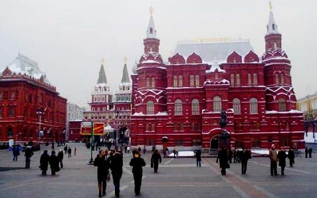 Memorable Russia Tour Package for 3 Days 2 Nights