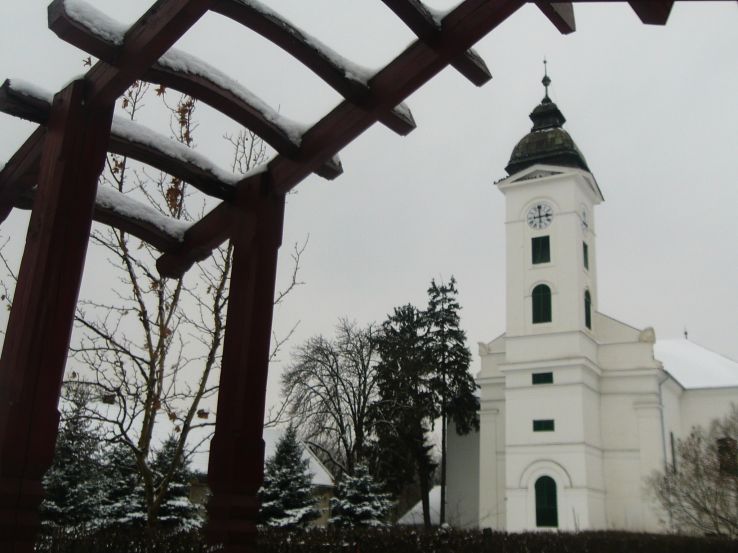 Dunavecse Trip Packages