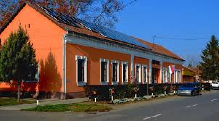 Apateu Trip Packages