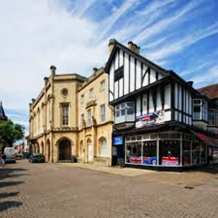 Sleaford Trip Packages