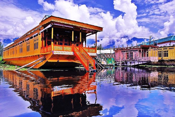 Magical 2 Days 1 Night Srinagar Vacation Package