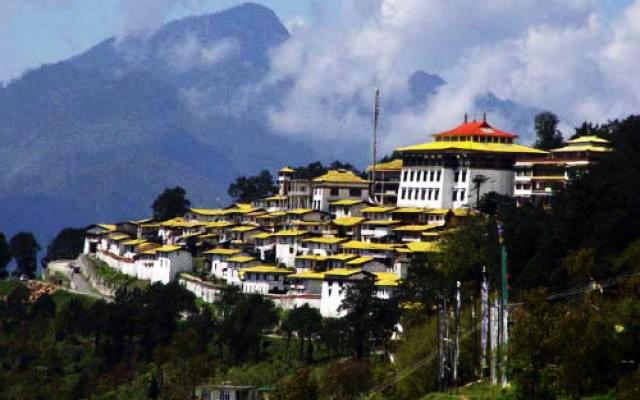 Guwahati, Kaziranga, Tawang Bomdila, Shillong & Cherrapunji Tour Package by Northeast