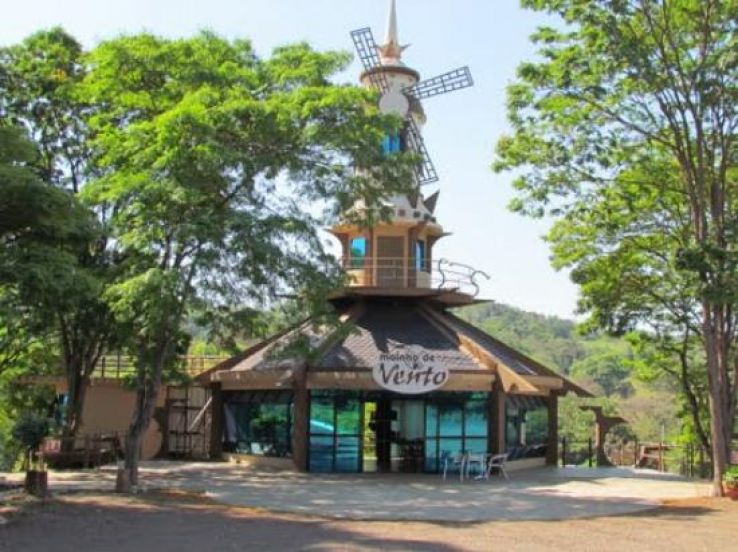 Matelandia Trip Packages