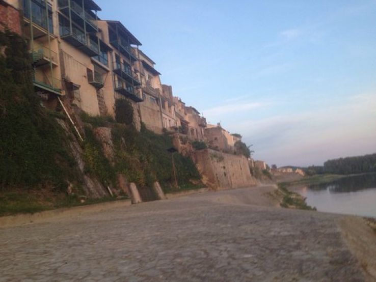 Tonneins Trip Packages