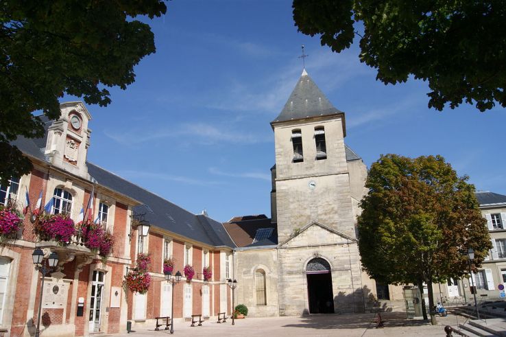 Lagny-sur-Marne Trip Packages