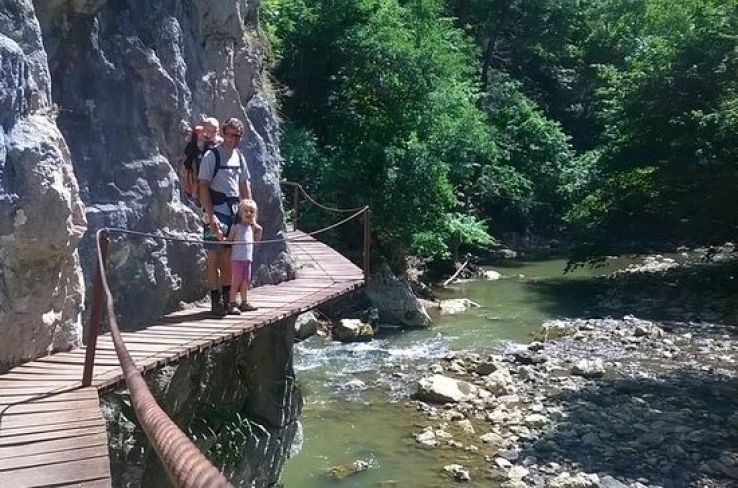 Varghis Trip Packages