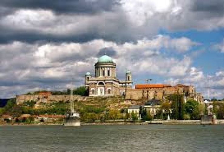 Memorable 2 Days Hungary with Goa Holiday Package