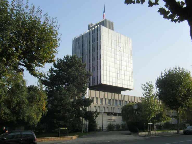 La Garenne-Colombes Trip Packages