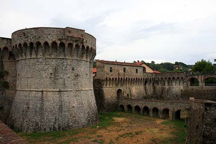 Sarzana Trip Packages