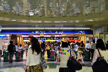 10 Busiest Train Stations In The World