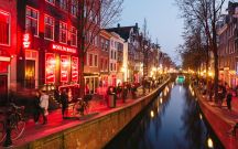 Amsterdam To Ban Red Light District Tours In 2020