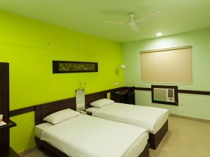 Hotels Near Jaipur Railway Station